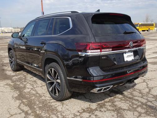 2025 Volkswagen Atlas 2.0T SEL Premium R-Line