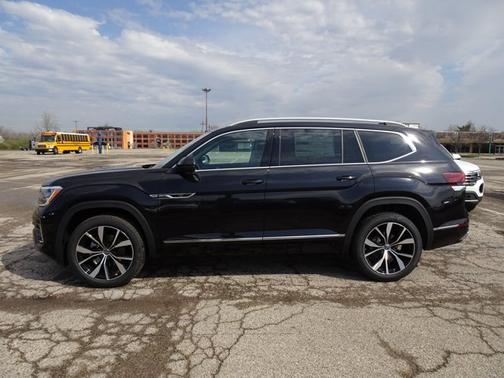 2025 Volkswagen Atlas 2.0T SEL Premium R-Line