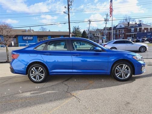 2024 Volkswagen Jetta SE