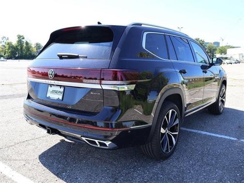 2025 Volkswagen Atlas 2.0T SEL Premium R-Line