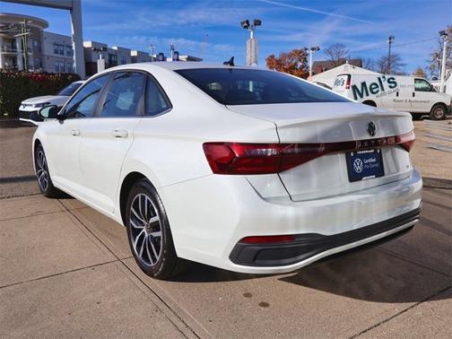 2025 Volkswagen Jetta SE