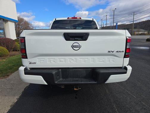 2022 Nissan Frontier SV
