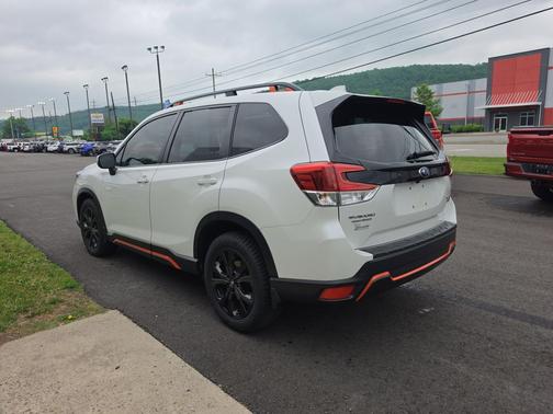 Crystal White Pearl 2020 Subaru Forester Sport