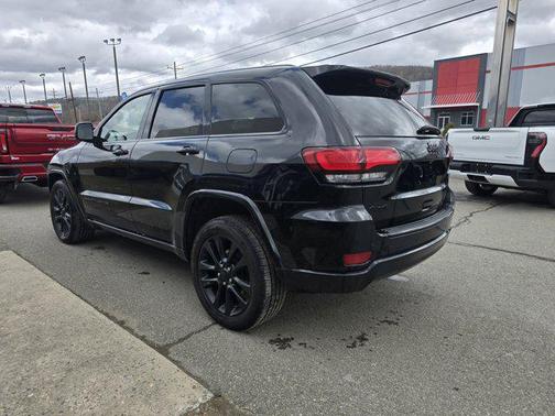 2017 Jeep Grand Cherokee Altitude