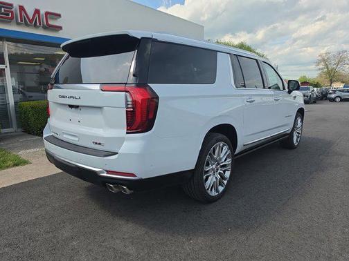 Glacier White Tricoat 2026 GMC Yukon XL Denali
