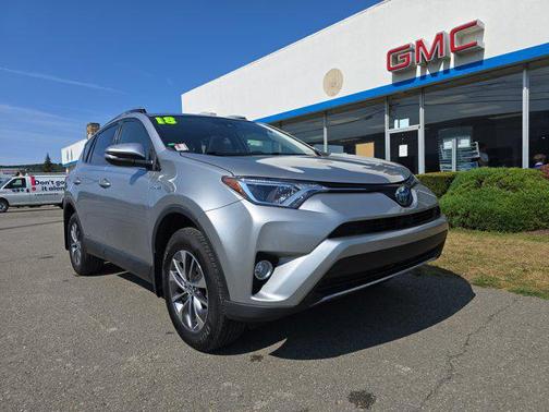 2018 Toyota RAV4 Hybrid LE