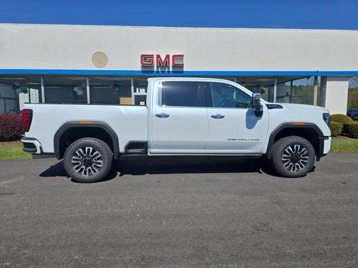 Glacier White Tricoat 2026 GMC Sierra 3500 Denali