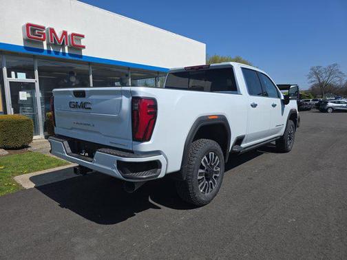 Glacier White Tricoat 2026 GMC Sierra 3500 Denali