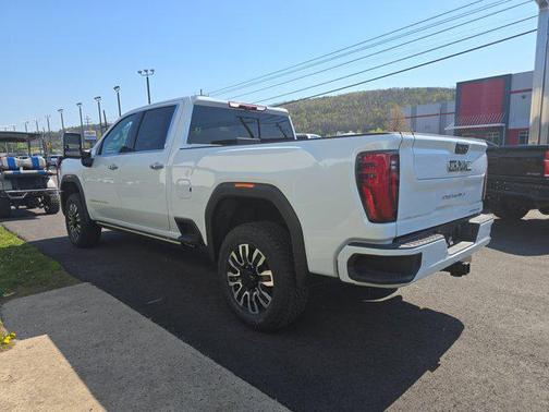Glacier White Tricoat 2026 GMC Sierra 3500 Denali
