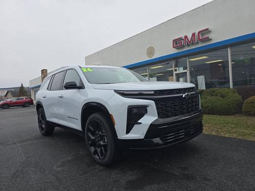 Polar White Tricoat 2026 Chevrolet Traverse RS