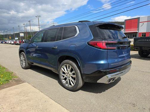 2025 GMC Acadia Denali