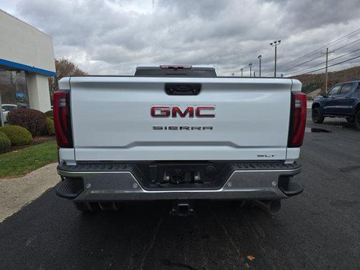 2026 GMC Sierra 3500 SLT