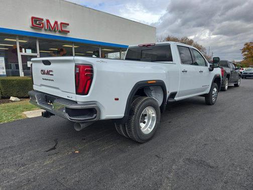 2026 GMC Sierra 3500 SLT