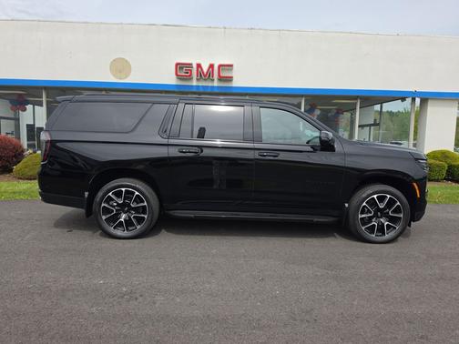 Black 2026 Chevrolet Suburban RST