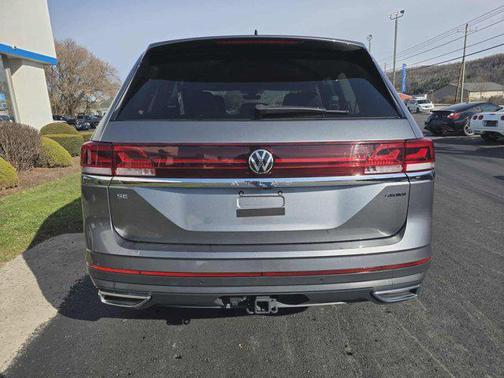 2024 Volkswagen Atlas 2.0T SE w/Technology 4MOTION