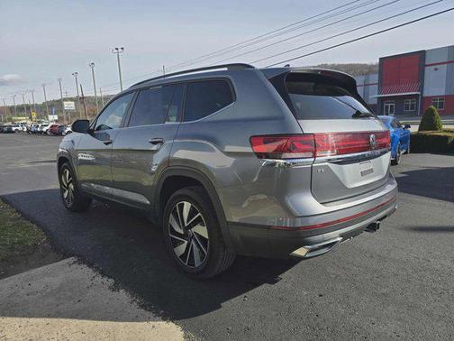 2024 Volkswagen Atlas 2.0T SE w/Technology 4MOTION