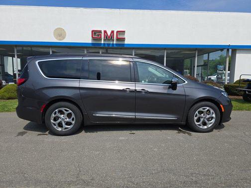 2023 Chrysler Pacifica Limited