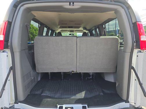 2023 Chevrolet Express 3500 RWD 3500 Regular Wheelbase LS