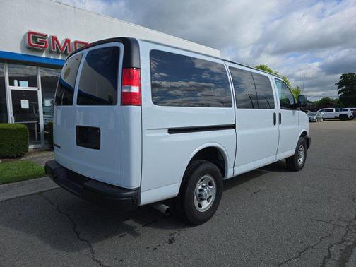 2023 Chevrolet Express 3500 RWD 3500 Regular Wheelbase LS