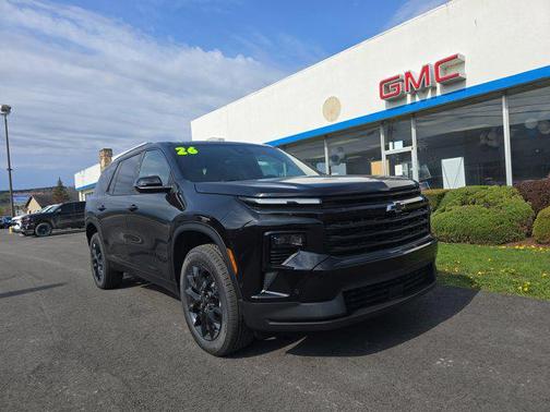 Mosaic Black Metallic 2026 Chevrolet Traverse LT