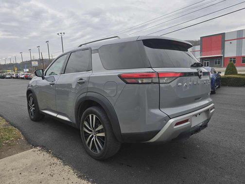 2023 Nissan Pathfinder Platinum 4WD