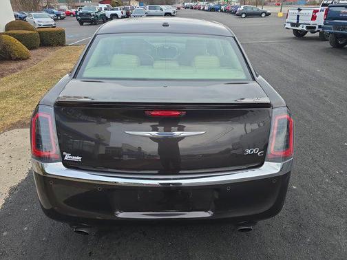 2012 Chrysler 300C Base