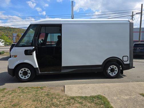 2025 Chevrolet BrightDrop 400 eAWD 400