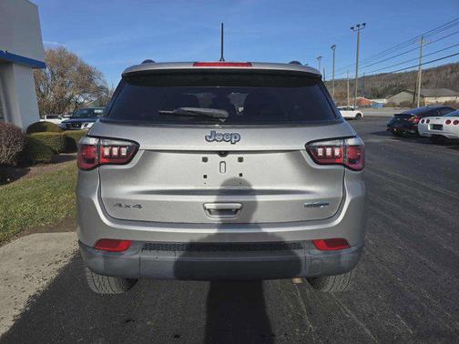 2017 Jeep New Compass Latitude
