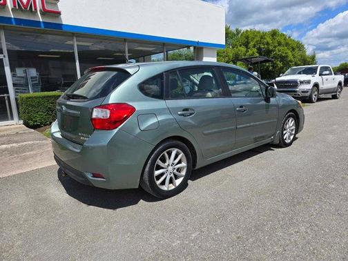 2014 Subaru Impreza 2.0i Premium