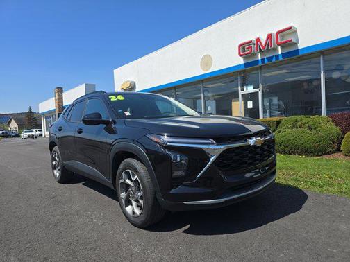 Mosaic Black Metallic 2026 Chevrolet Trax LT