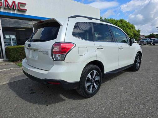 2017 Subaru Forester 2.5i Limited