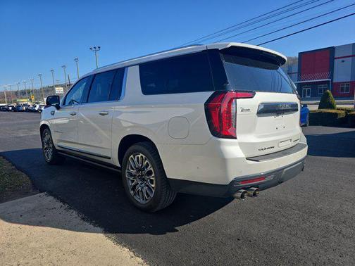 2023 GMC Yukon XL Denali Ultimate