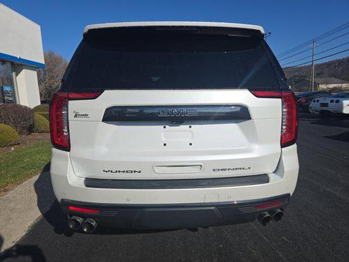 2023 GMC Yukon XL Denali Ultimate