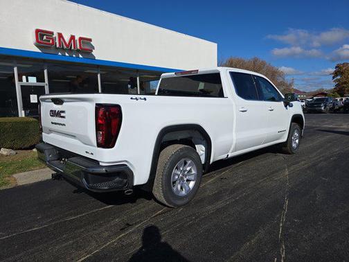 2026 GMC Sierra 1500 SLE
