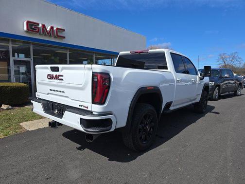 Summit White 2025 GMC Sierra 2500 AT4