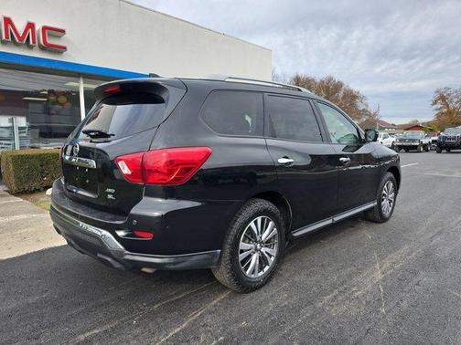 2020 Nissan Pathfinder SL 4WD