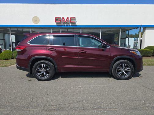 2018 Toyota Highlander LE Plus