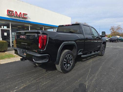 2021 GMC Sierra 2500 AT4