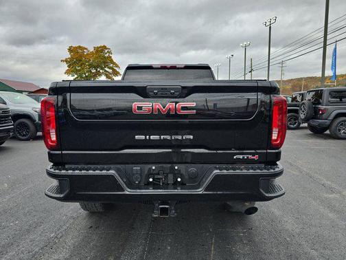2021 GMC Sierra 2500 AT4