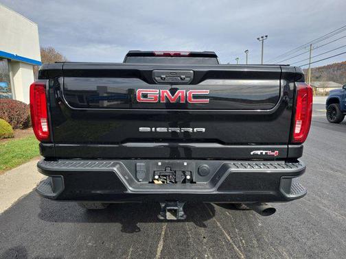 2021 GMC Sierra 2500 AT4
