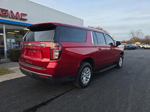 2022 Chevrolet Suburban LS