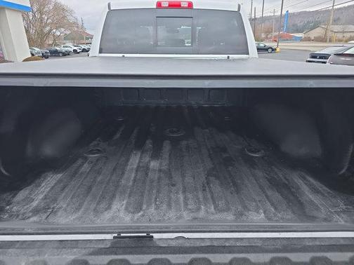 2022 RAM 2500 Tradesman Crew Cab 4x4 6'4' Box
