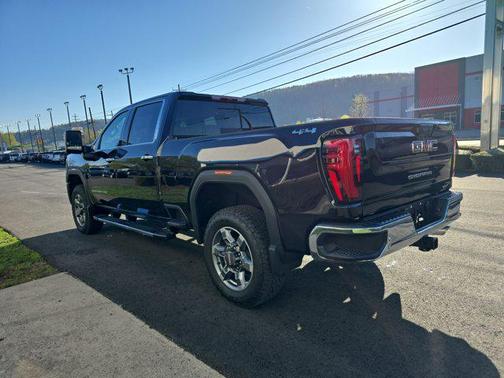 Onyx Black 2026 GMC Sierra 2500 SLT