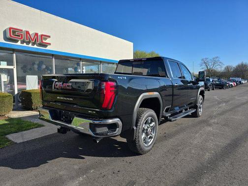 Onyx Black 2026 GMC Sierra 2500 SLT