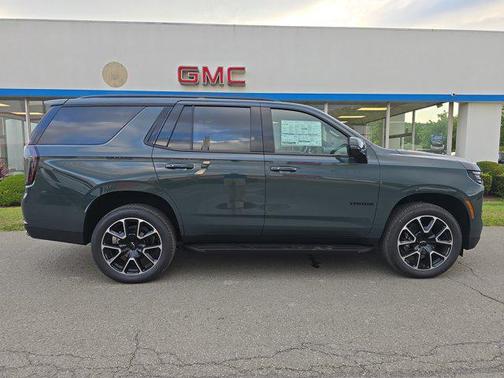 2025 Chevrolet Tahoe 4WD RST