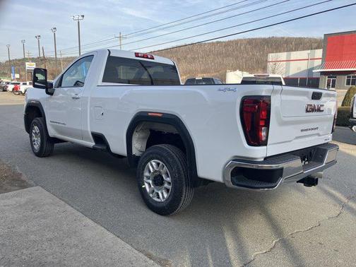 2025 GMC Sierra 2500 SLE