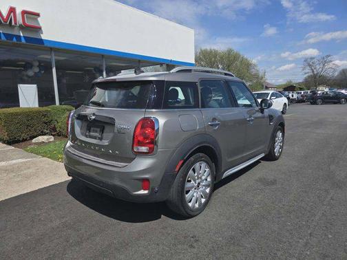 2017 MINI Countryman Cooper