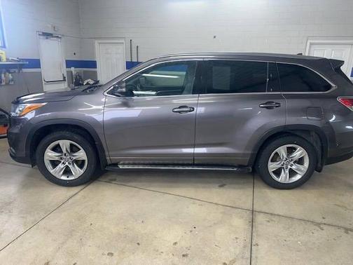 2016 Toyota Highlander Limited