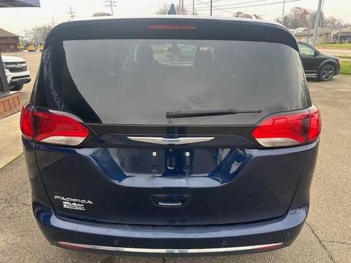 2018 Chrysler Pacifica Touring-L