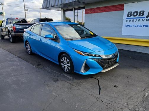 2022 Toyota Prius Prime LE